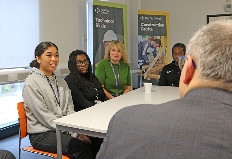 Skills and Apprenticeships Minister Robert Halfon MP visited New City College’s Hackney Campus to meet students and tour the college’s new Low Carbon Technologies Training Centre.
