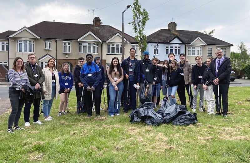 Students making a difference to their community with college litter-pick